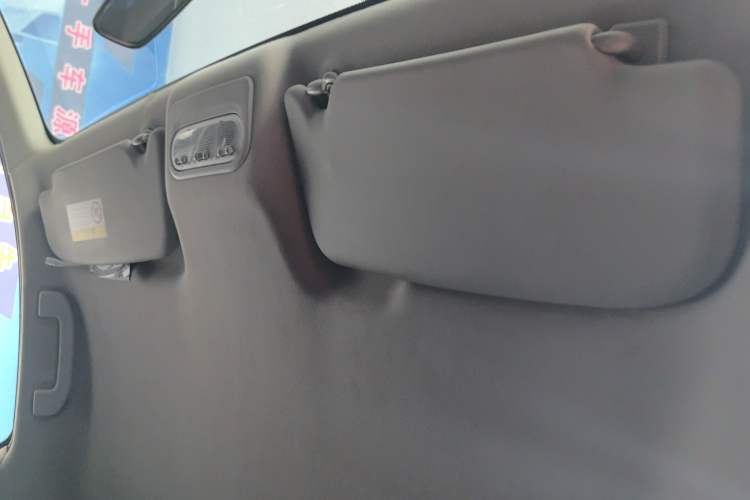 Used Venucia T70 2016 1.6L Manual Ruixing Edition Headliner