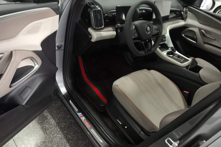 Used BYD Song Pro New Energy 2023 Champion Edition DM-i 71KM Navigation Model