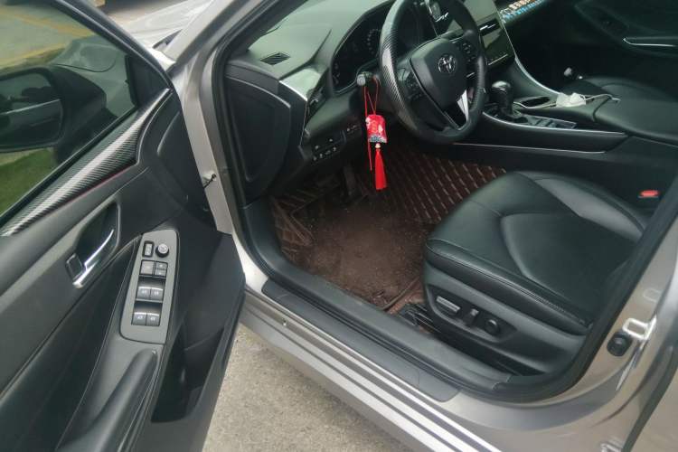 Used Toyota Avalon 2022 2.5L Luxury Edition Driver Seat