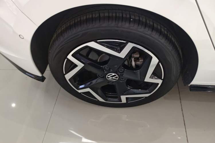 Used Volkswagen Golf 2025 300TSI R-Line