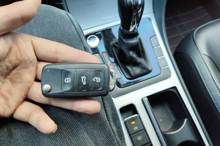 Used Volkswagen Passat 2013 1.8TSI DSG Prestige Edition Vehicle Key