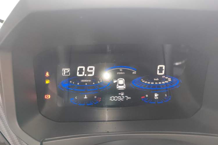 Used Venucia T60 2020 1.6L CVT Smart Drive Version China VI Standard