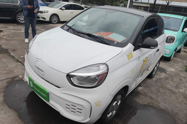 Used Roewe Clever 2021 302 km New Four-Seater Super-Efficient Version