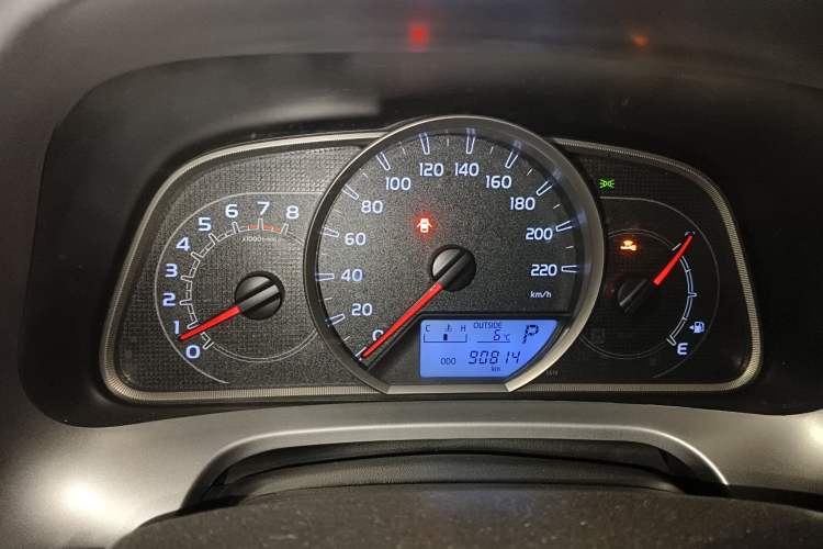 Used Toyota RAV4 2016 2.0L CVT Two-Wheel Drive Fashion Edition China V Standard