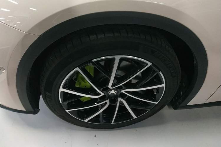 Used ARCFOX Alpha S5 2024 708MAX 200kW
