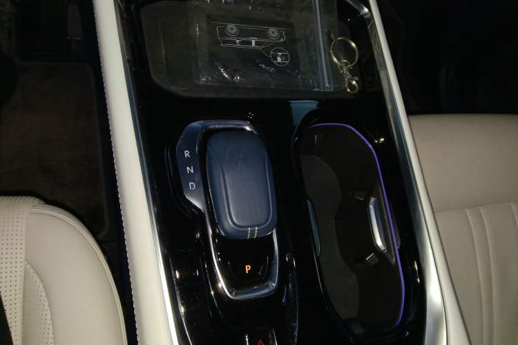 Used Zeekr 009 2022 WE Edition
