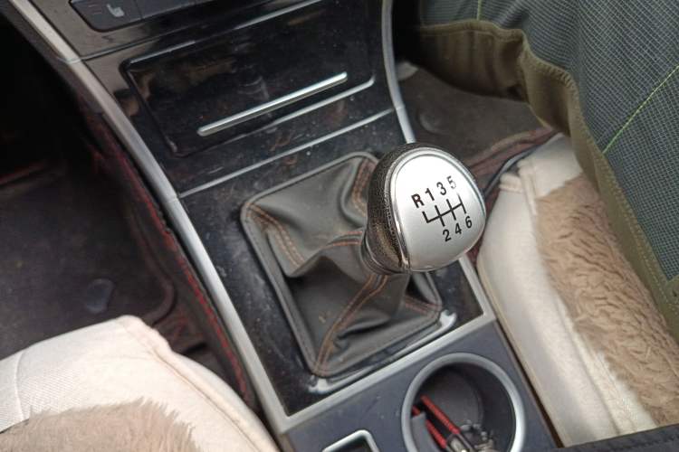 Used Haval H2 2016 Red-Label 1.5T Manual Two-Wheel Drive Luxury Model