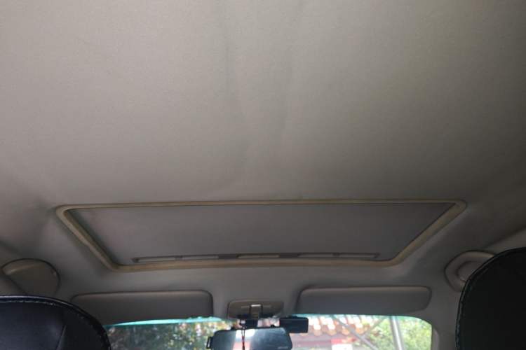 Used Brilliance V5 2012 1.5T Manual Two-Wheel Drive Luxury Version
