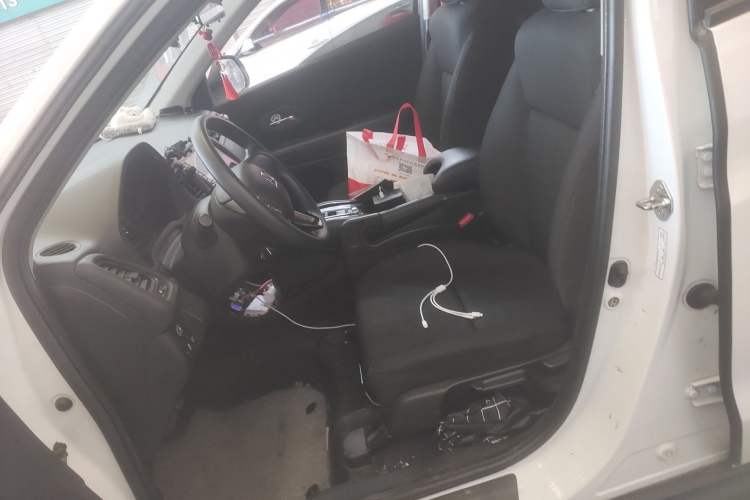 Used Honda Vezel 2020 220 TURBO CVT Elite Edition Left Front Seat