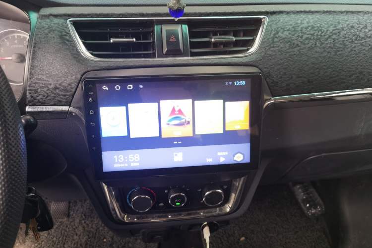 Used Jinbei Hiace X30 2021 1.5L Wealthy Single-Steaming Air-Conditioned Version Bus China VI Standard SWC15M Audio And AC Panel