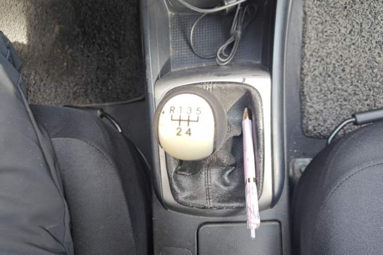 Used Hyundai Celesta 2011 1.6L Manual Comfort Edition
