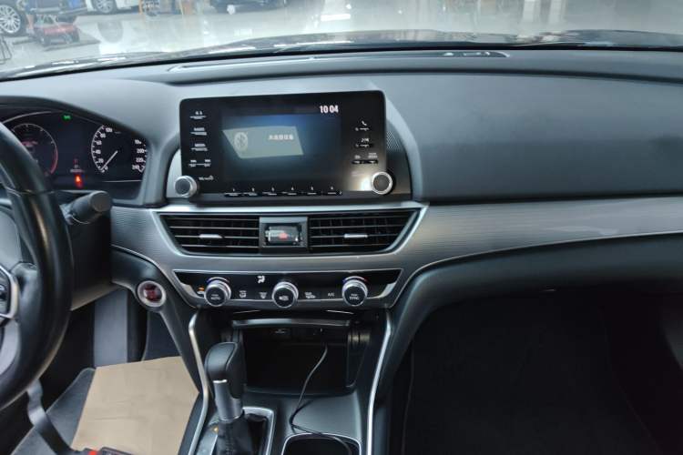 Used Honda Accord 2018 260TURBO Luxury Edition China VI Audio And AC Panel