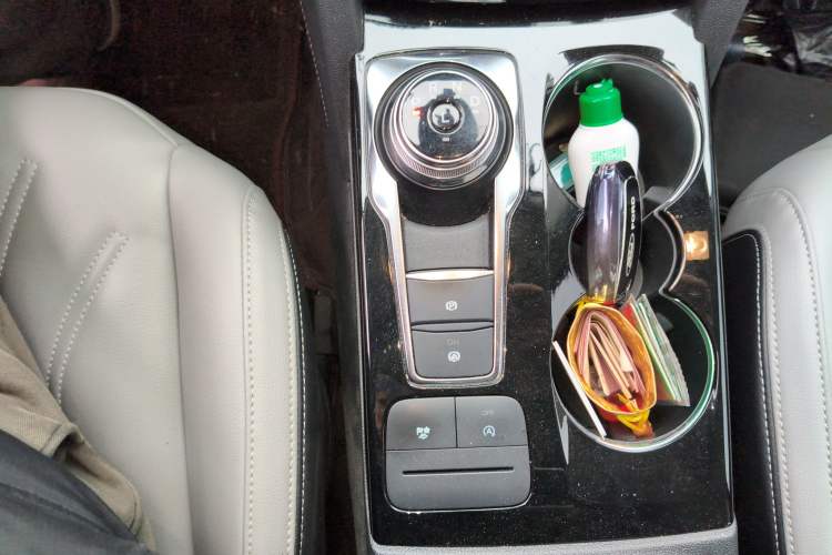 Used Ford Escape 2020 EcoBoost 245 Two-Wheel-Drive Comfort Edition
