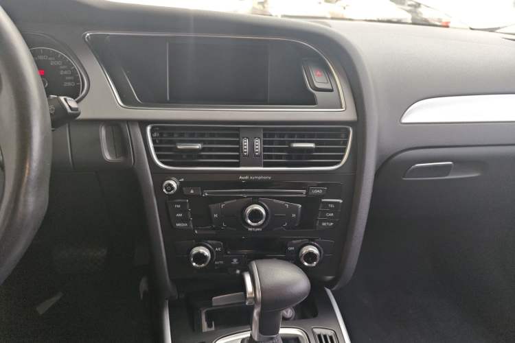 Used Audi A4L 2015 35 TFSI Automatic Standard Model
