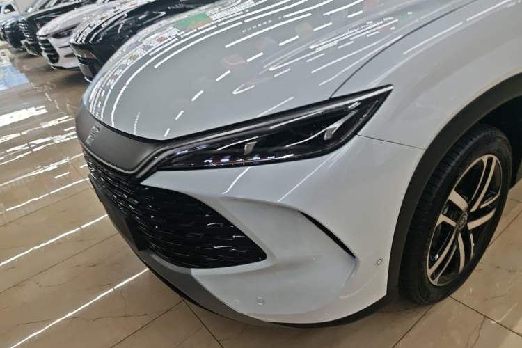 Used BYD Song L DM-i 2025 Intelligent Driving Version 112 km Beyond-Range Type
