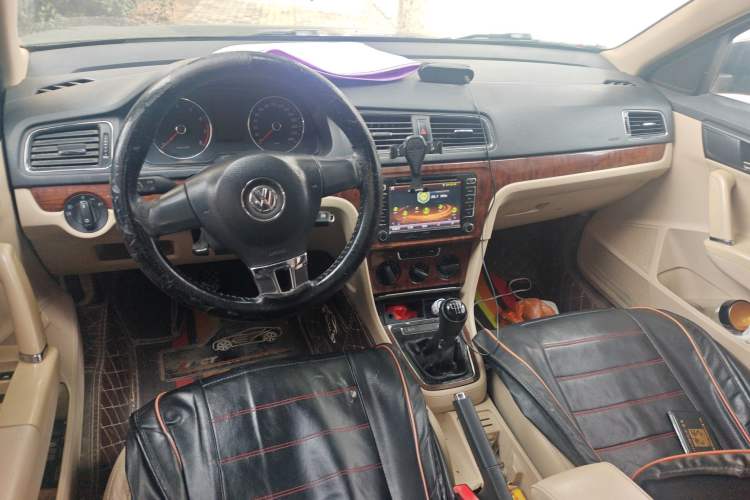 Used Volkswagen Lavida 2013 Revised Version 1.4 TSI Manual Comfort Edition