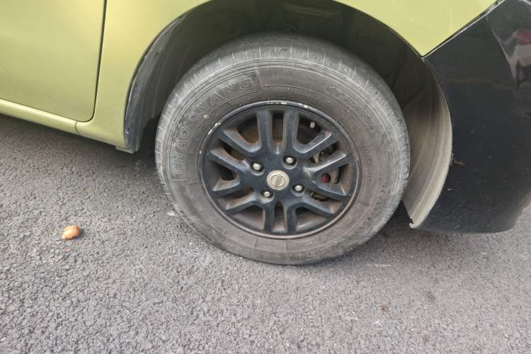 Used Nissan NV200 2013 1.6L Luxury Model China IV Standard Right Front Wheel Hub