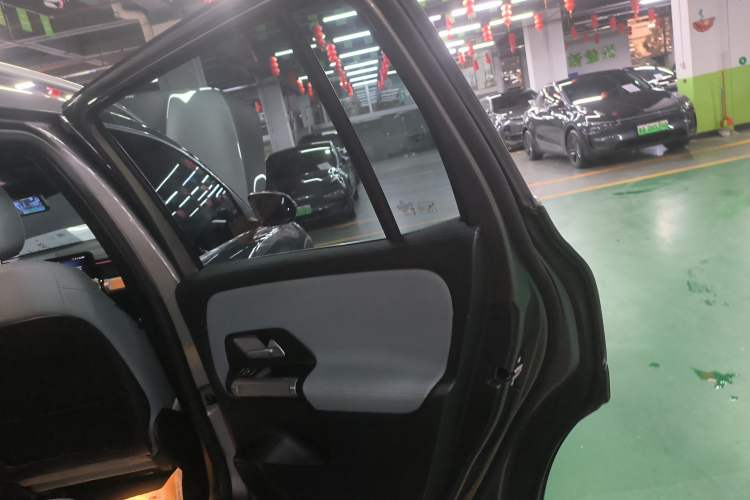 Used Mercedes-Benz EQB 2025 EQB 260