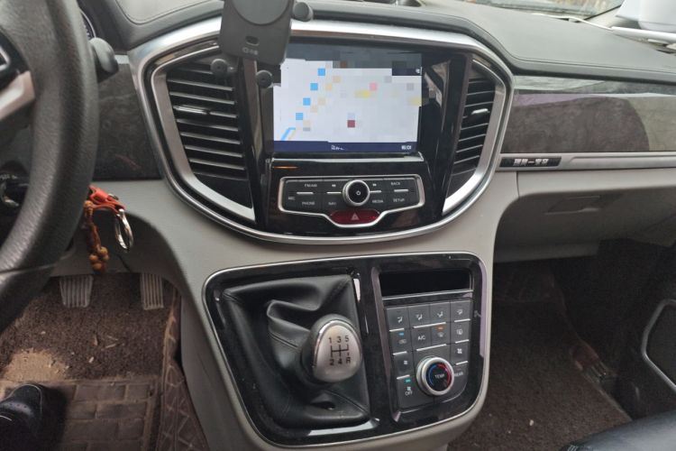 Used JAC Refine M4 2016 2.0L Manual Luxury Version