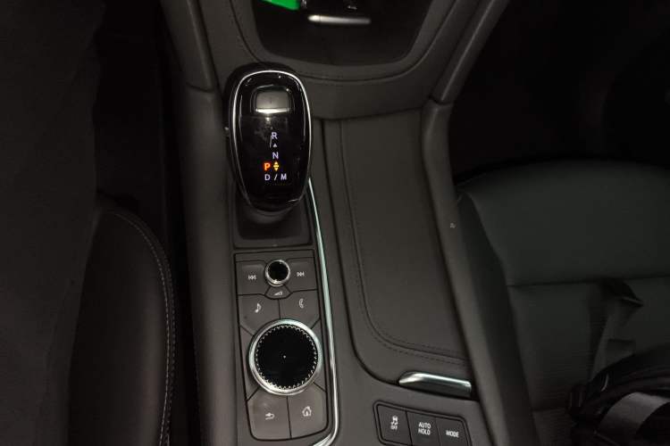 Used Cadillac XT6 2022 2.0T Six-Seater Four-Wheel-Drive Prestige Version
