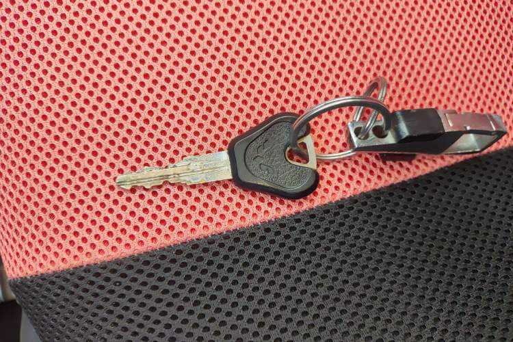 Used Wuling Zhiguang Small Truck 2020 1.2L Single Cab Vehicle Key