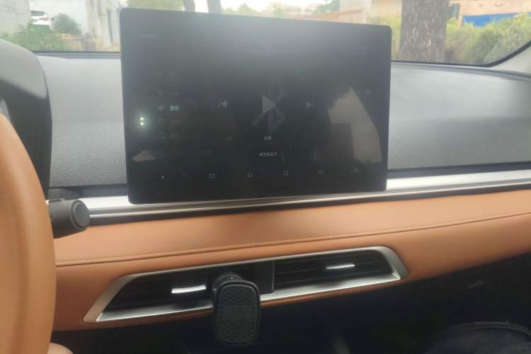 Used BYD e2 2021 Luxury Model Audio And AC Panel