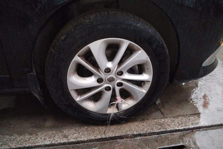 Used Renault Fluence 2015 2.0L Standard Edition
