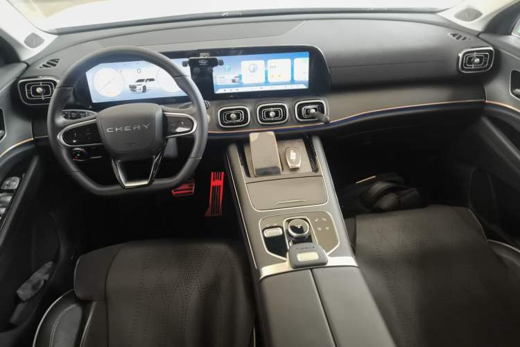 Used Chery Tiggo 9 2023 Facelift 2.0T Dual-Clutch Two-Wheel Drive Luxury Edition 5 Seats