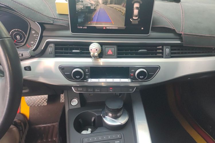 Used Audi A4L 2018 30th Anniversary Edition 40 TFSI Fashion Model
