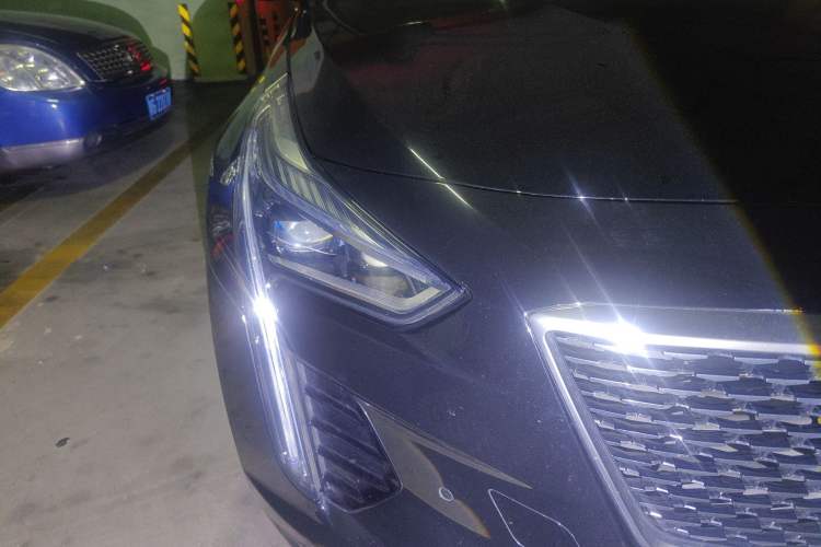 Used Cadillac CT6 2020 28T Luxury Version Right Front Headlight