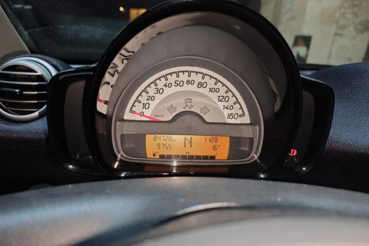 Used smart fortwo 2011 1.0 MHD Hardtop Standard Edition
