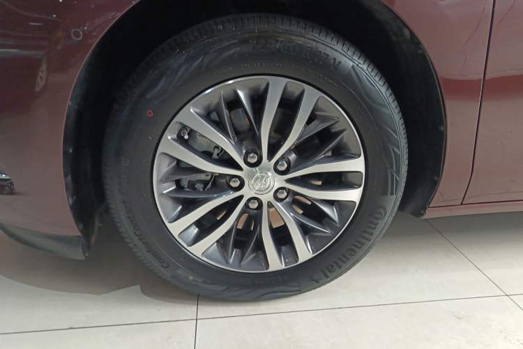 Used Buick GL8 2022 ES Landtrek 653T Luxury Edition