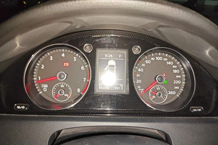 Used Volkswagen Magotan 2013 2.0 TSI Luxury Model Instrument Cluster