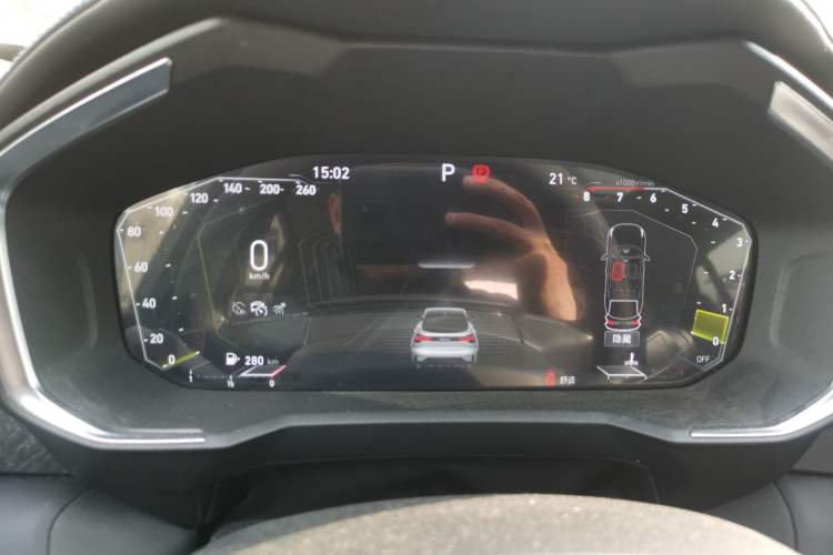 Used Lynk & Co 05 2020 2.0TD Two-Wheel Drive Shine Halo