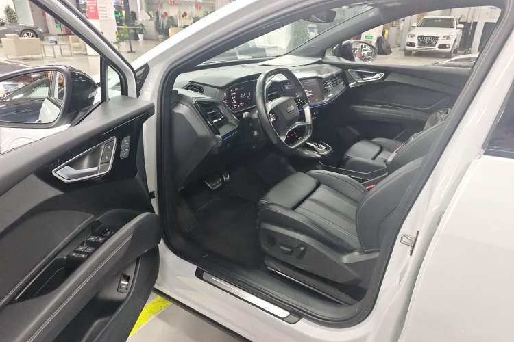 Used Audi Q4 e-tron 2024 50 e-tron quattro Creation Edition Midnight