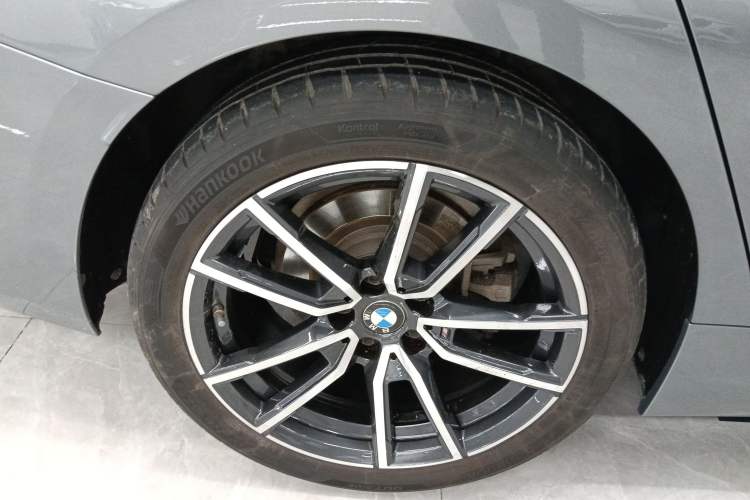 Used BMW 3 Series 2023 325Li M Sport Package Right Rear Wheel Hub