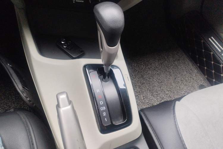 Used Honda Civic 2014 1.8L automatic comfort version Gear Lever