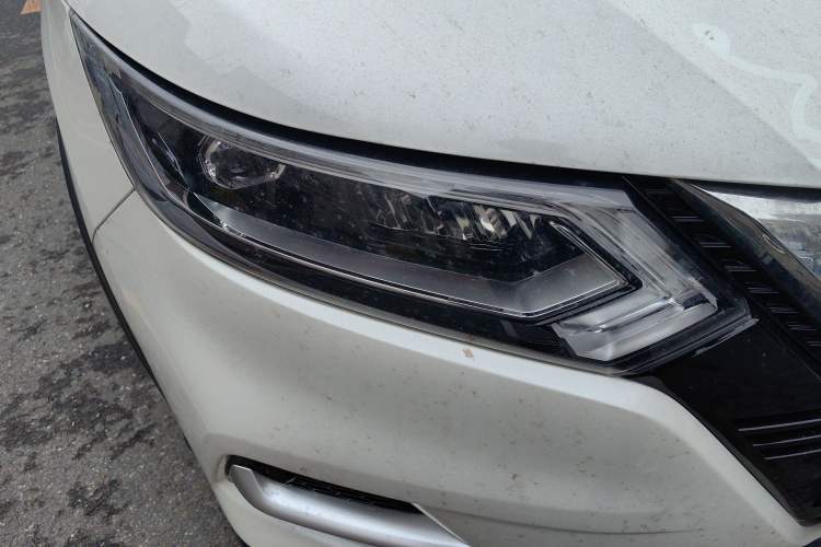 Used Nissan Qashqai 2021 2.0L CVT Luxury Edition Right Front Headlight