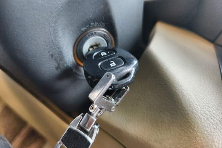 Used Toyota RAV4 2011 2.0L Automatic Luxury Edition
