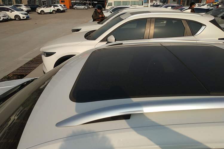 Used Volkswagen T-ROC 2022 280TSI DSG Two-Wheel Drive Comfort PLUS Roof