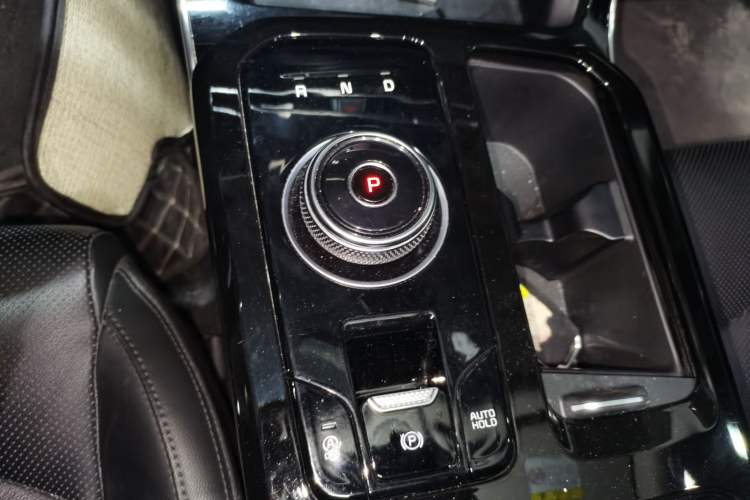 Used Kia K5 2021 380T GT-Line Flagship Edition Gear Lever