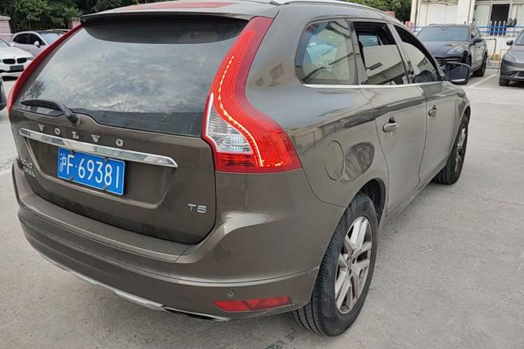 Used Volvo XC60 2017 T5 Smart Upgrade Edition