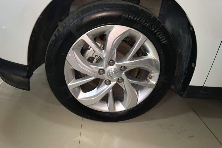 Used Buick Velite 6 2023 430km Range Commuter Version