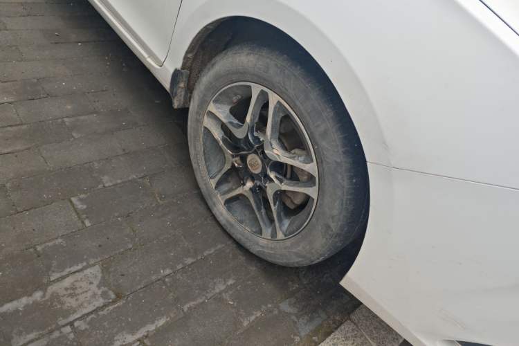 Used BYD G5 2014 1.5TID Automatic Prestige Model