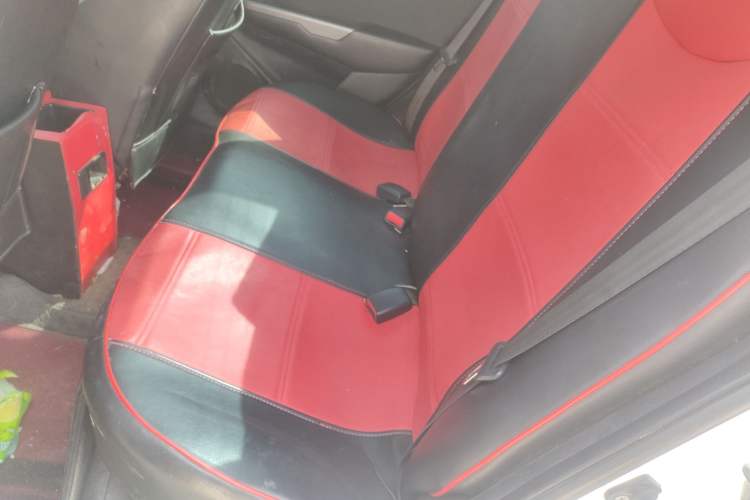 Used Kia K2 2015 Sedan 1.4L MT GLS