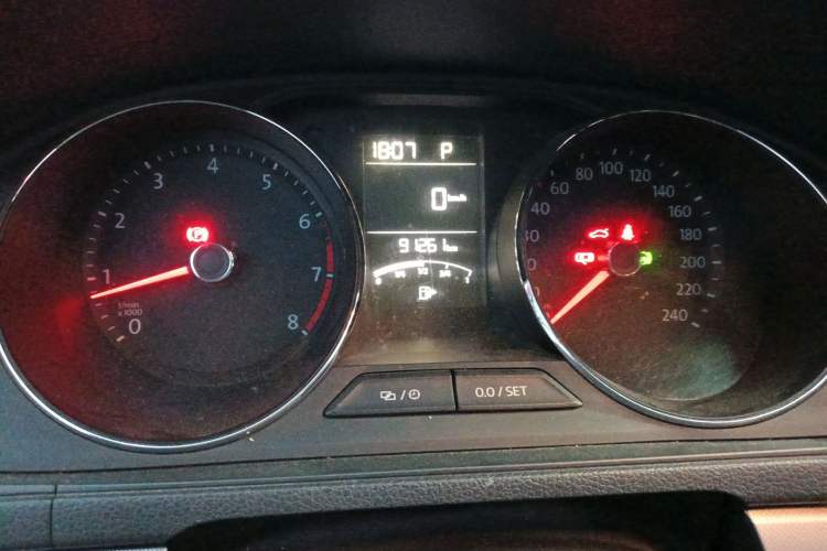 Used Volkswagen Lavida 2017 1.6L Automatic Comfort Edition
