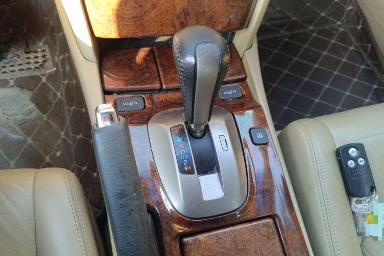 Used Honda Accord 2010 2.4L EXL Navi Gear Lever