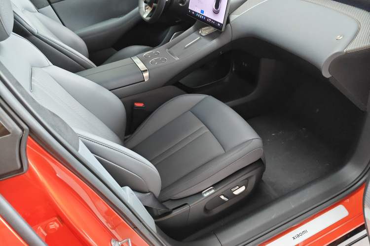 Used Xiaomi Auto YU7 2025 Ultra-Long Range High-Performance All-Wheel-Drive Max Edition
