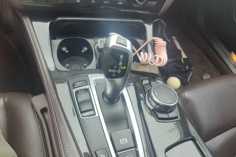 Used BMW 5 Series 2014 525Li Luxury Design Package