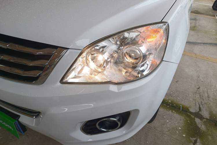 Used Haval H6 2016 Upgraded Model 1.5T Manual Two-Wheel Drive Value Edition
